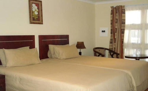 Mokoro Lodge Maun Buitenkant foto